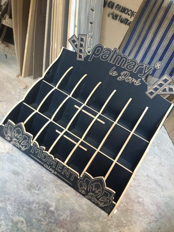 Moment Chocolate Display – 21 Pockets